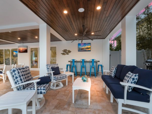 Luxurious Canal-Front Retreat - Perfect for Families